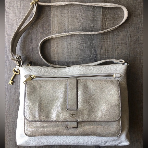 Fossil Kinley Handbag Crossbody Cream Pebbles Leather Gold Metallic - Picture 1 of 15